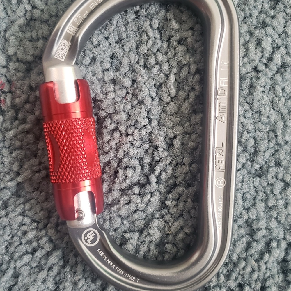 Petzl Double Action Carabiner